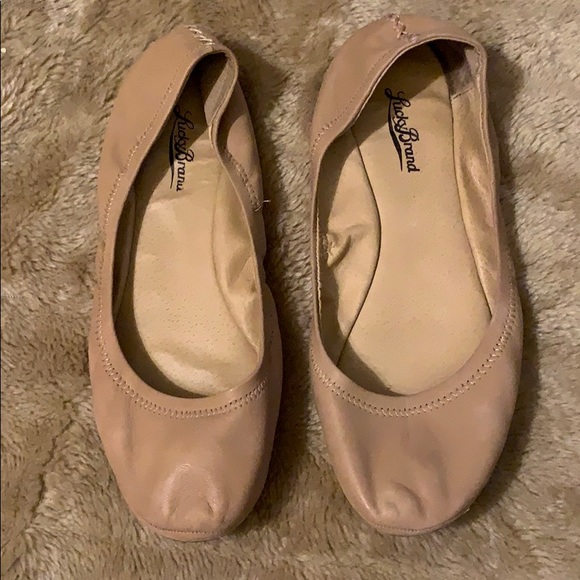 lucky brand nude flats